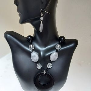 BLACK & GRAY CRYSTAL BEADED CHARM NECKLESS